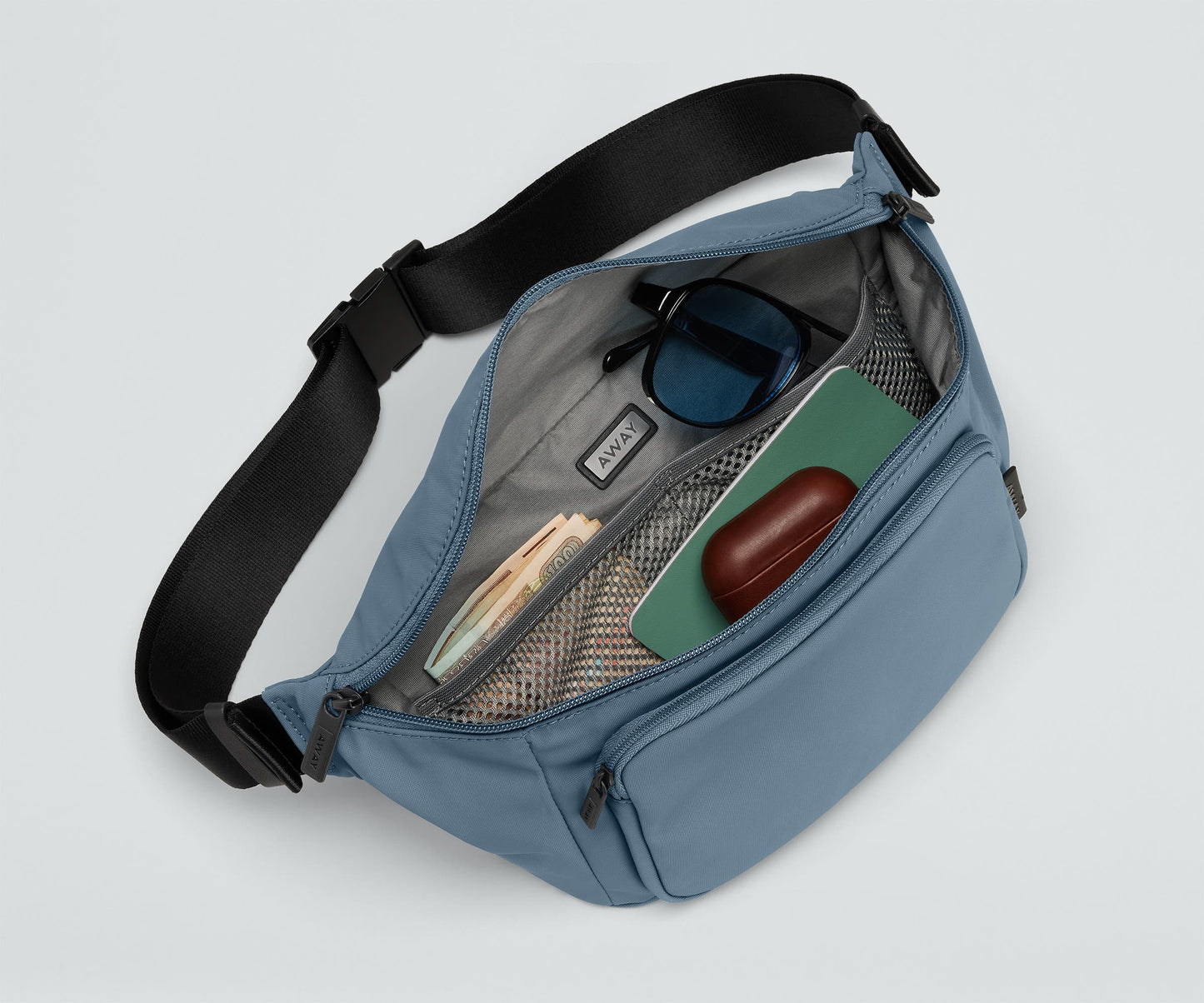 The Everywhere Sling Bag in Coast Blue