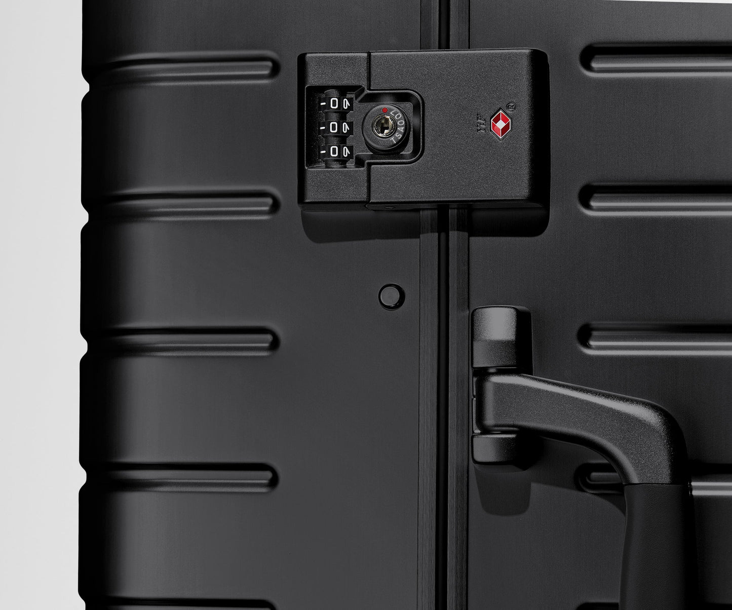 The Medium: Aluminum Edition in Onyx Black