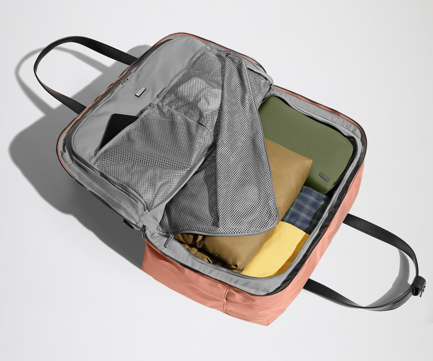 The Weekender in Clay Pink