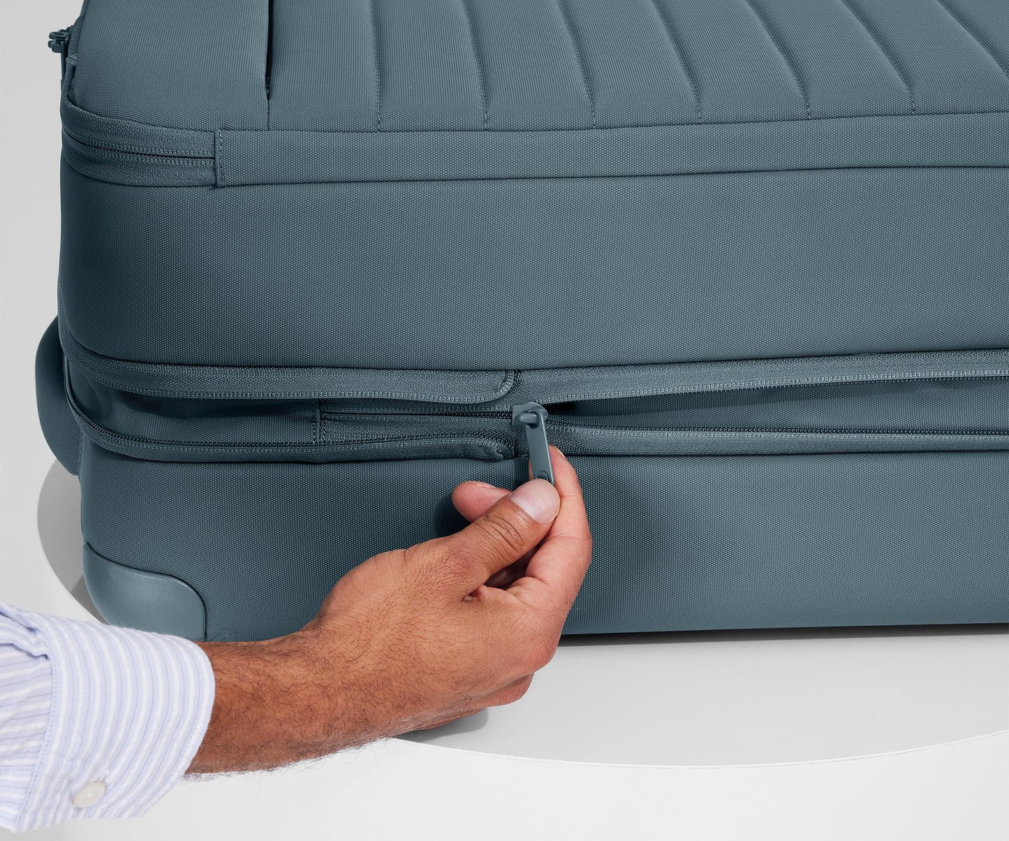 The Softside Medium in Coast Blue