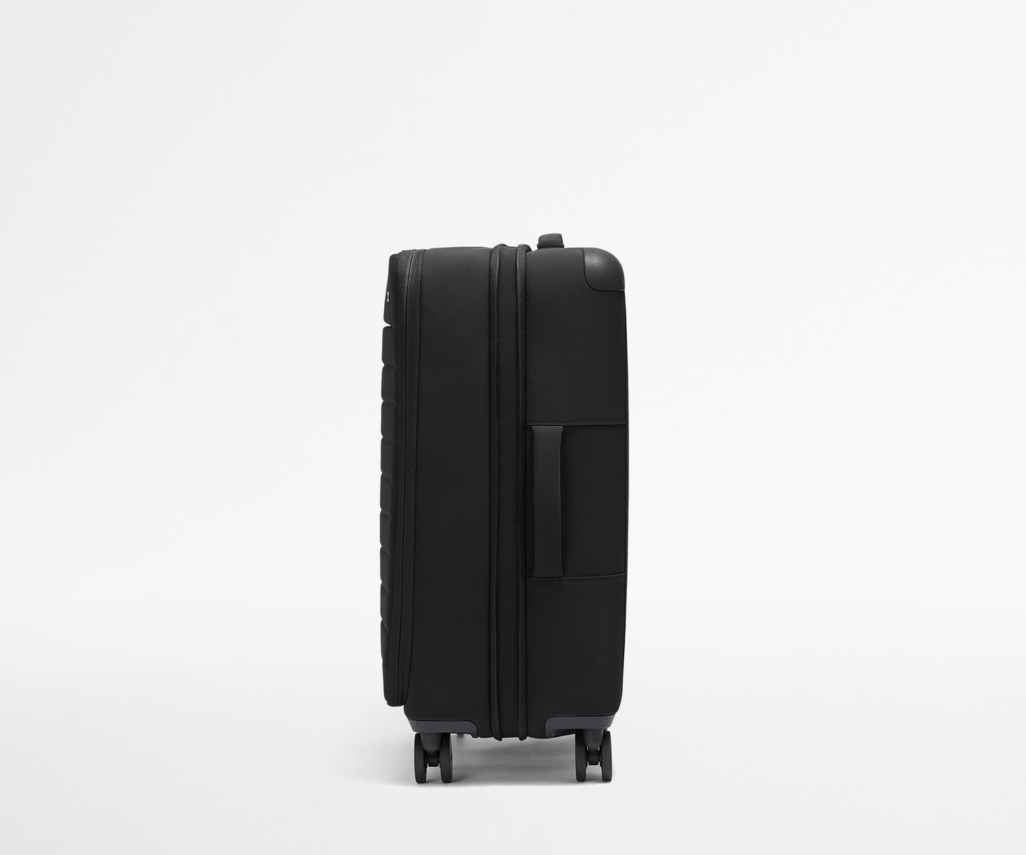 The Softside Medium in Jet Black