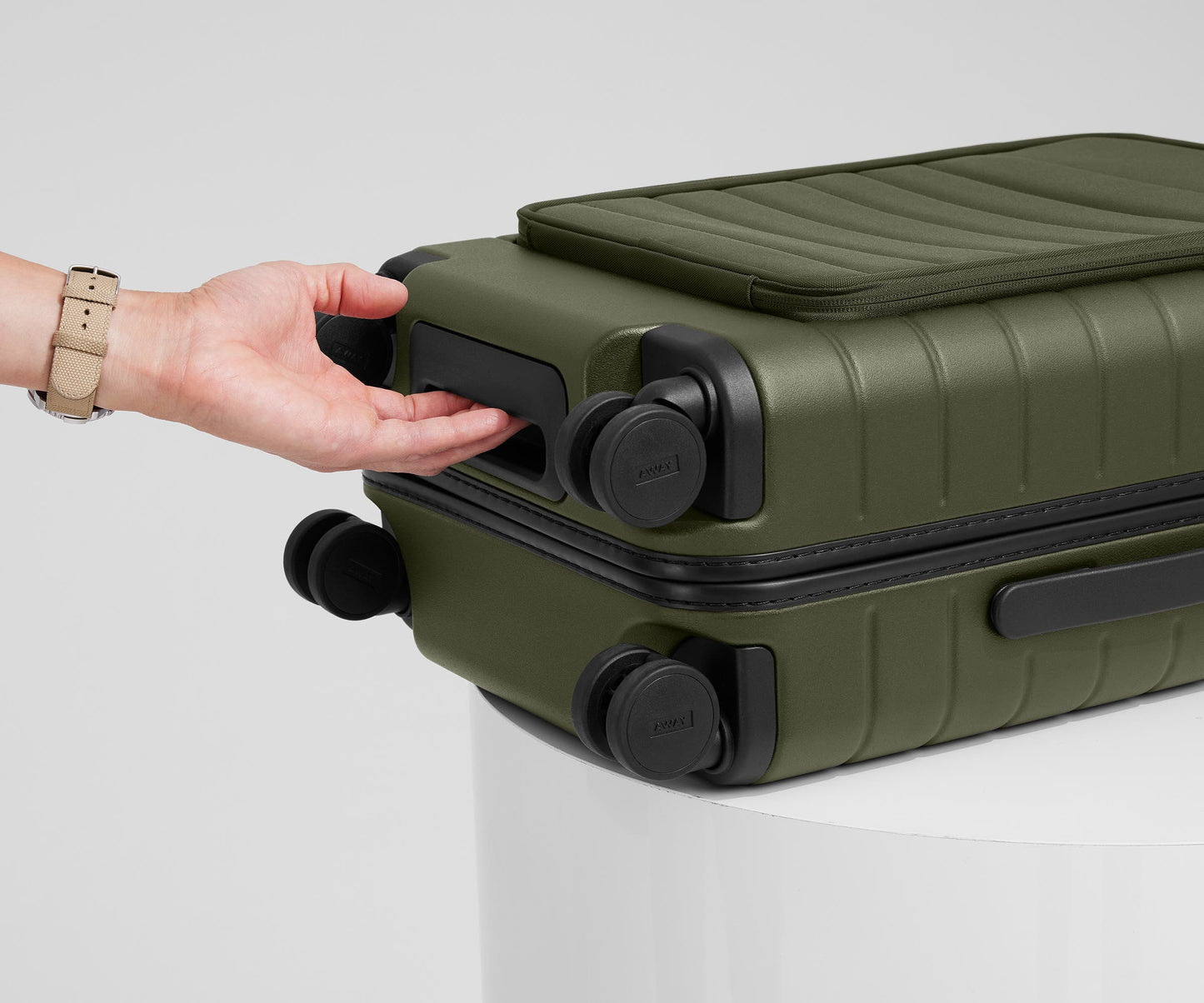 The Executive Carry-On in Olive Green